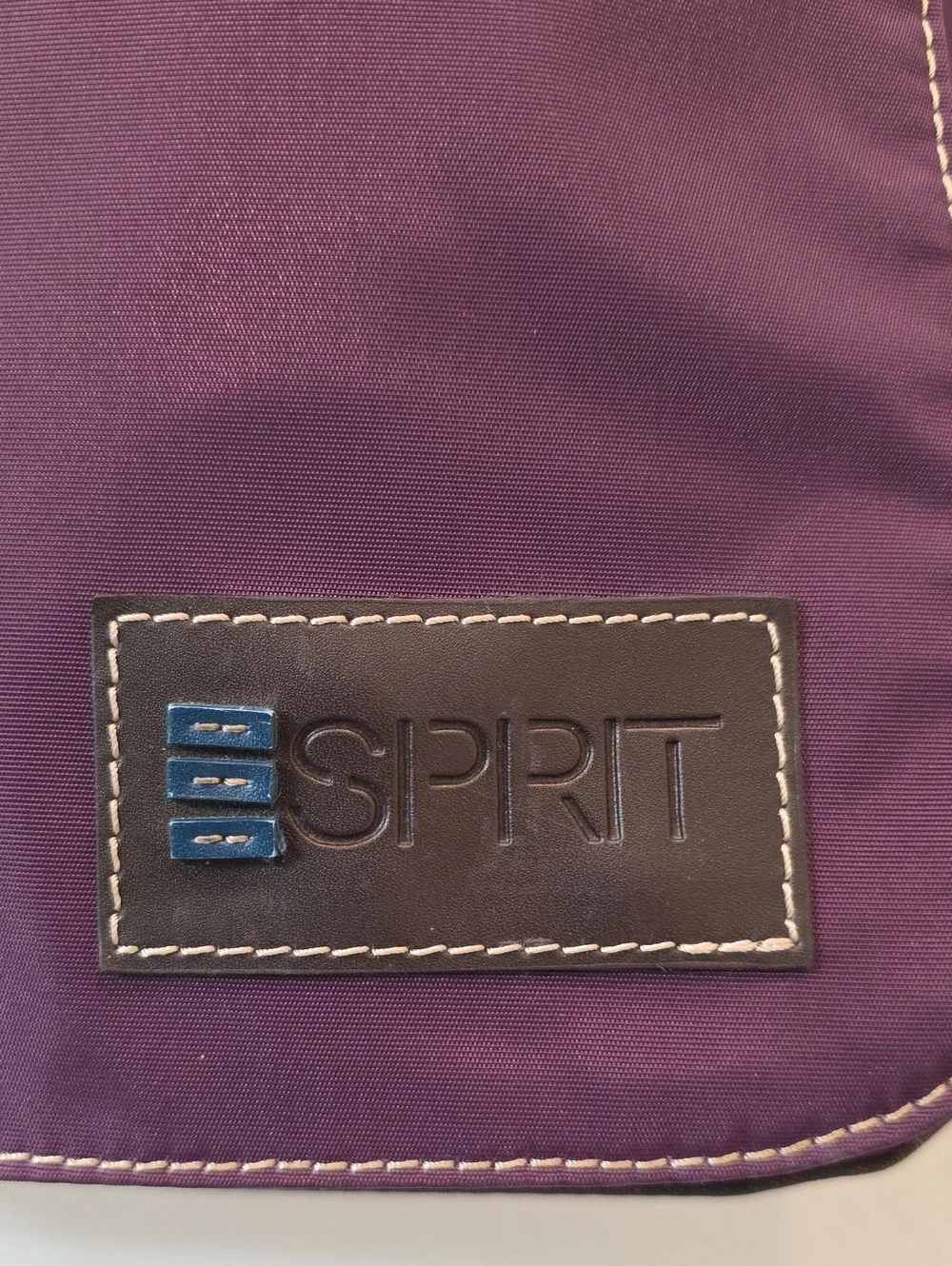 Esprit messenger bag